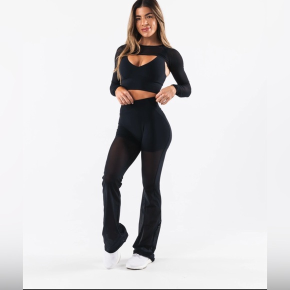 Alphalete Astor flared pants - Picture 4 of 12